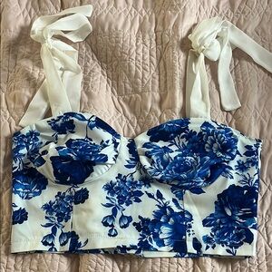 Floral Blue and White Women's Top